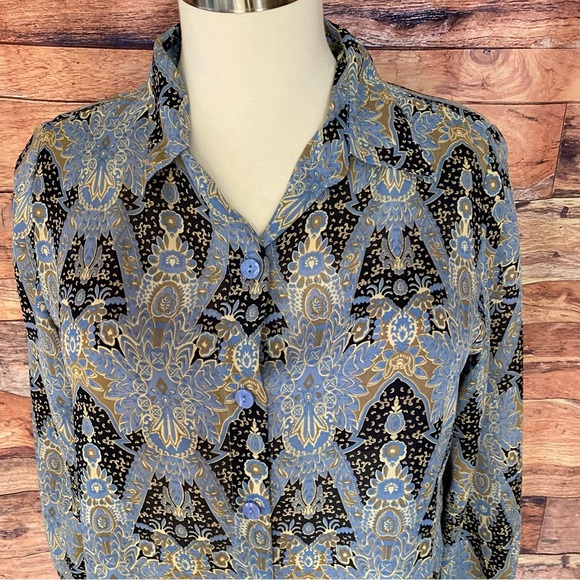 Studio C Plus Button Down Shirt - Picture 2 of 10